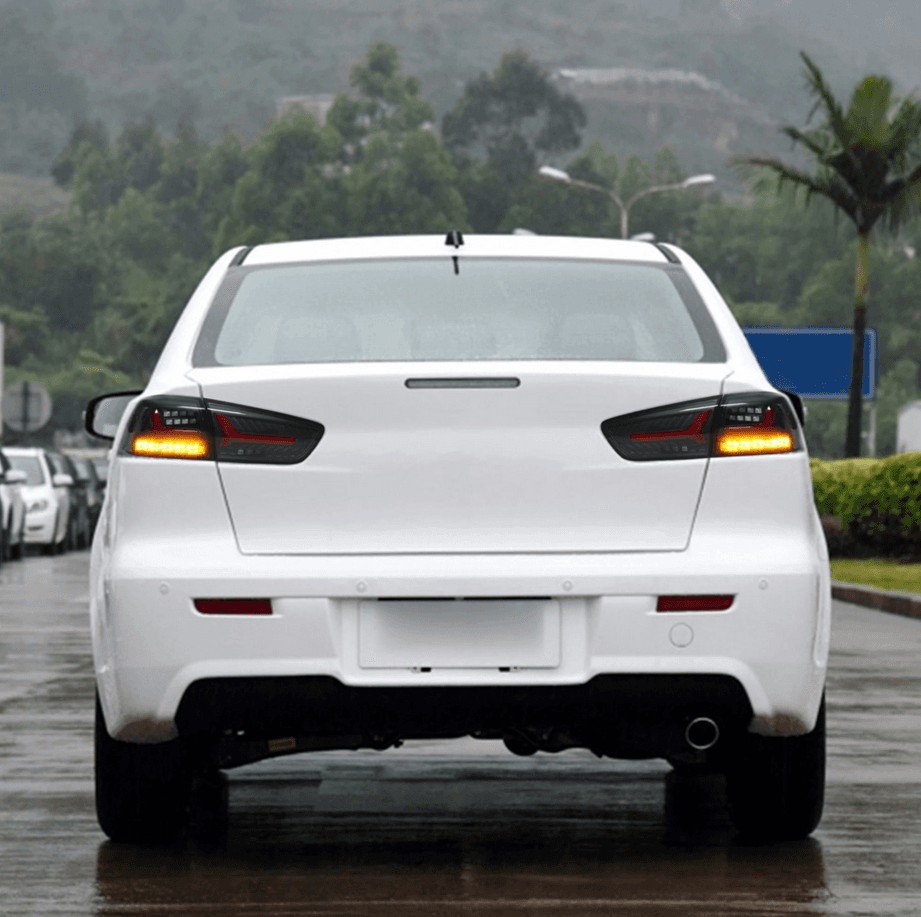 LED galiniai žibintai skirti Mitsubishi Lancer EVO X 2008-2018 su sekvenciniu posūkio signalu | VLAN
